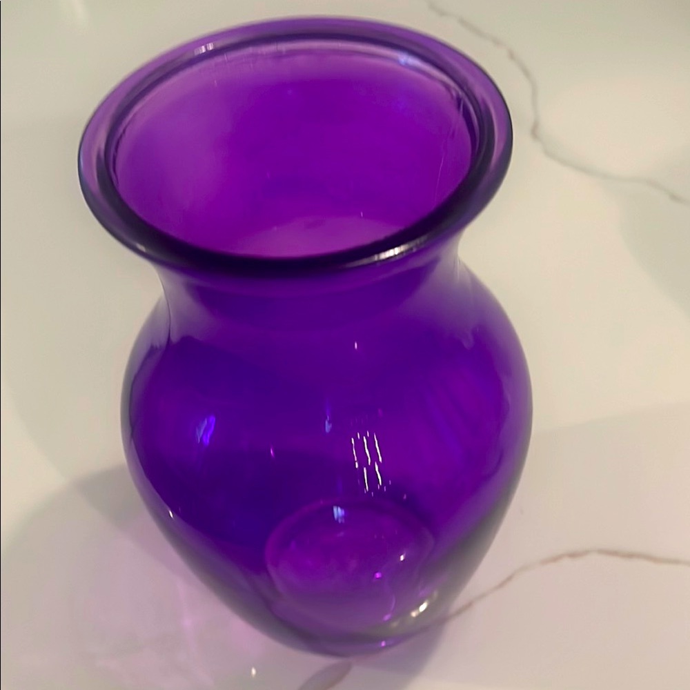 LO "Floral Supplies" Vibrant Purple Glass Vase 8" tall x 3.75" opening